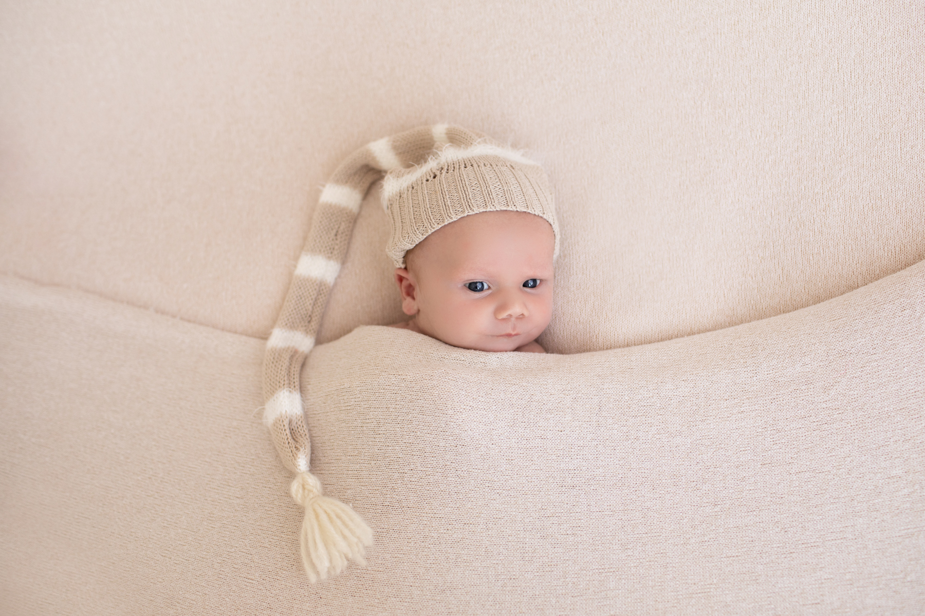 Newborn Photos With Siblings - Andrea Sollenberger Photography